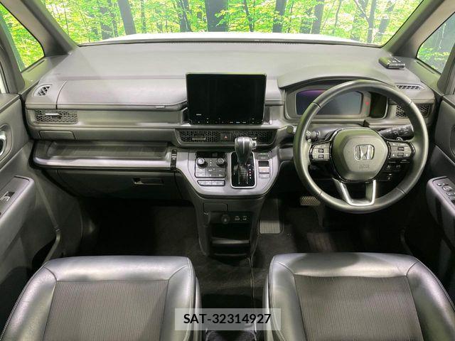 Honda STEP WGN 2024-02 7225578-1