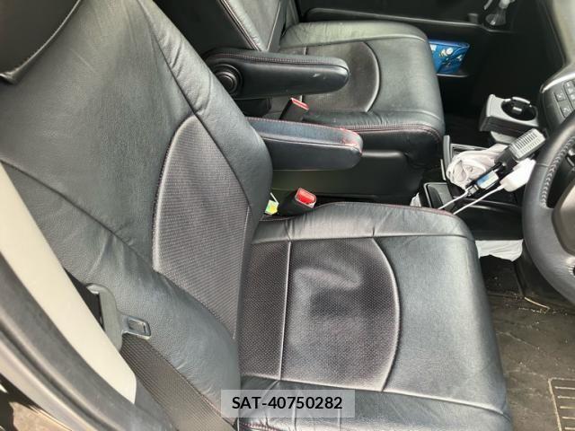 Honda STEP WGN 2017-12 7225571-18