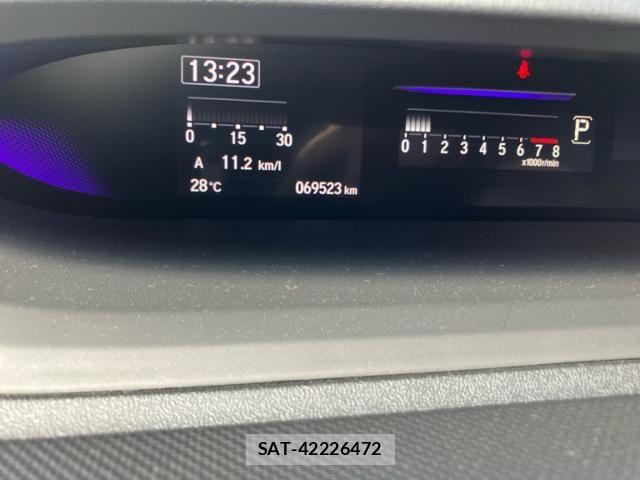 Honda STEP WGN 2017-12 7225569-16