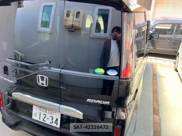 Honda STEP WGN 2017-12 7225569-1