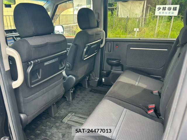 Honda STEP WGN 2016-09 7225566-17