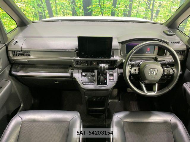 Honda STEP WGN 2024-02 7225579-1