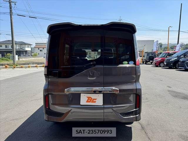 Honda STEP WGN 2016-03 7225562-13