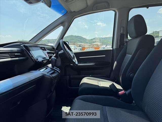 Honda STEP WGN 2016-03 7225562-17