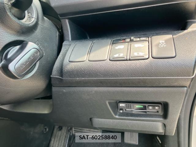 Honda STEP WGN 2011-05 7252448-17
