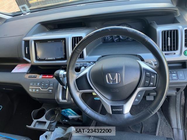 Honda STEP WGN 2013-01 7330343-20