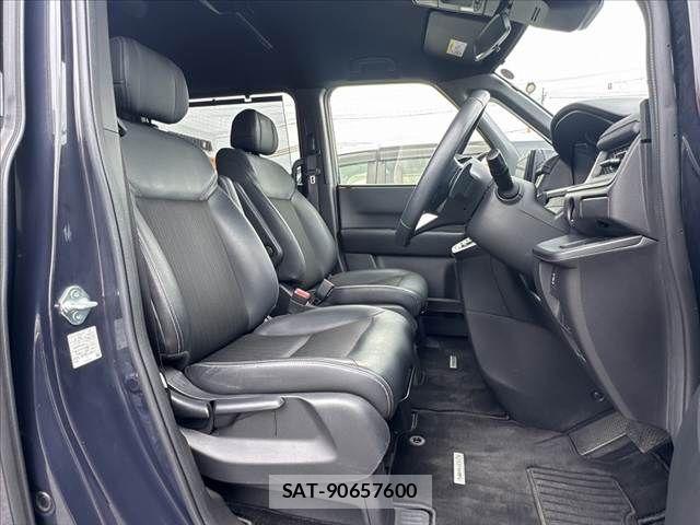 Honda STEP WGN 2022-06 7330313-15