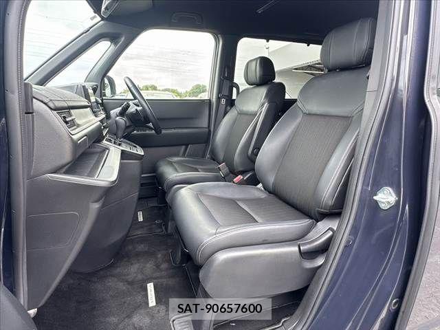 Honda STEP WGN 2022-06 7330313-16