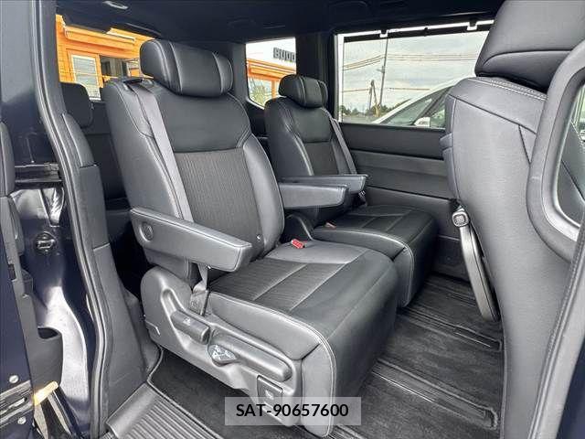 Honda STEP WGN 2022-06 7330313-19