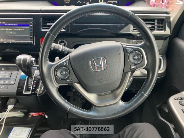 Honda STEP WGN 2022-02 7330314-19