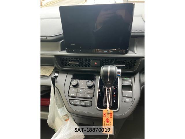 Honda STEP WGN 2022-08 7330310-15