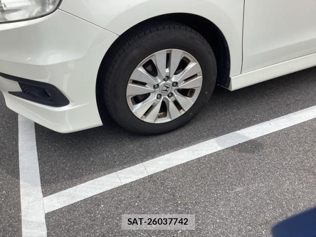 Honda STEP WGN 2012-01 7330349-2