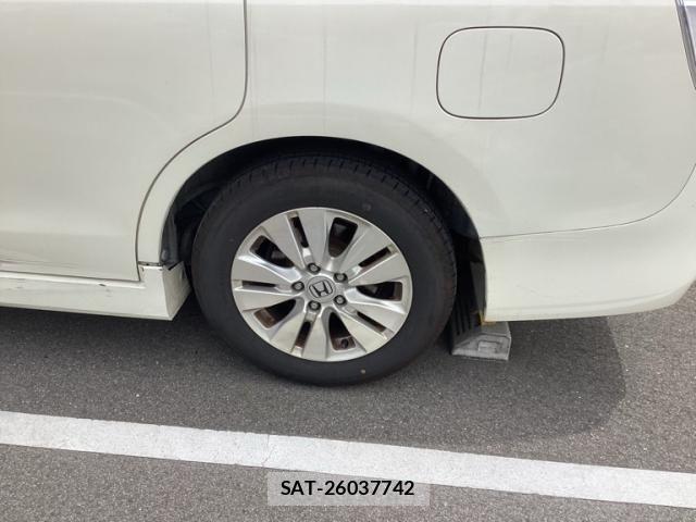 Honda STEP WGN 2012-01 7330349-3