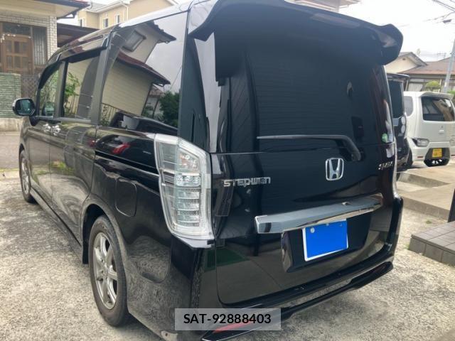 Honda STEP WGN 2013-07 7330345-5