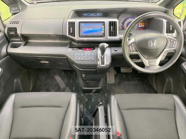 Honda STEP WGN 2013-02 7359971-1