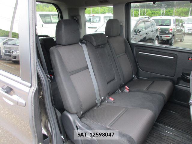 Honda STEP WGN 2021-05 7359968-16