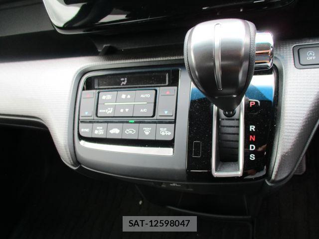 Honda STEP WGN 2021-05 7359968-25