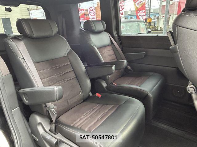 Honda STEP WGN 2024-01 7359965-15