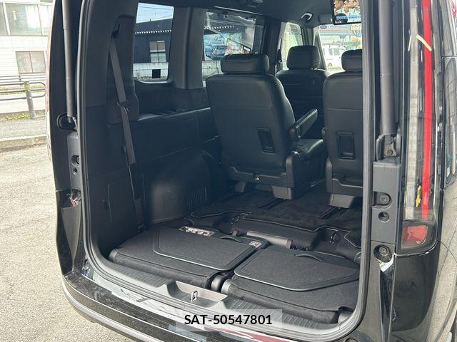 Honda STEP WGN 2024-01 7359965-29