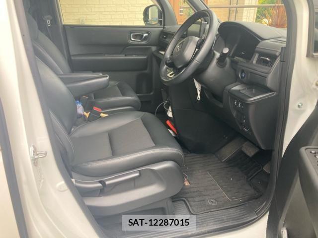Honda STEP WGN 2022-11 7359962-9