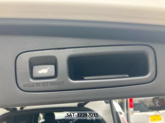 Honda STEP WGN 2022-11 7359962-13
