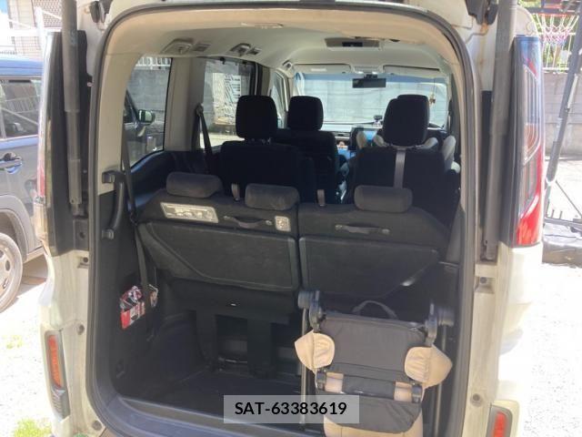 Honda STEP WGN 2017-01 7359966-26