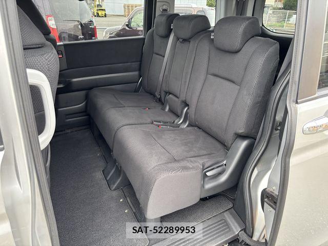 Honda STEP WGN 2014-02 7359975-23