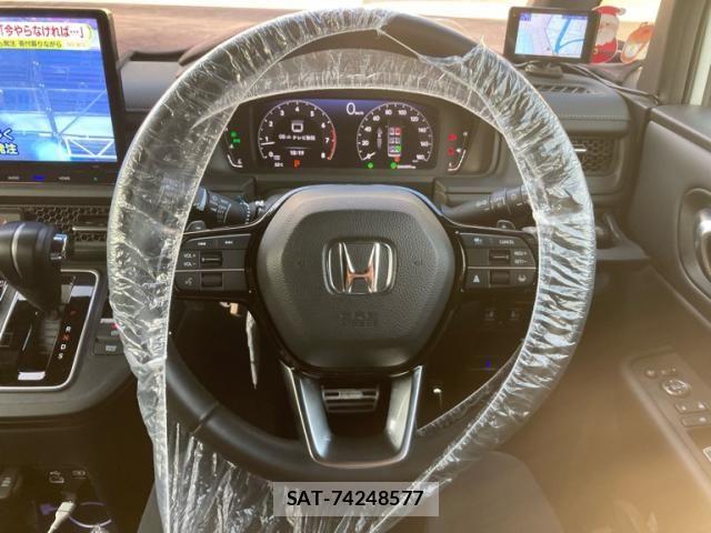 Honda STEP WGN 2022-07 7394286-21