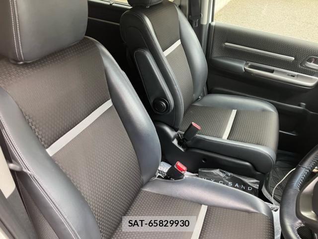 Honda STEP WGN 2021-10 7394287-14