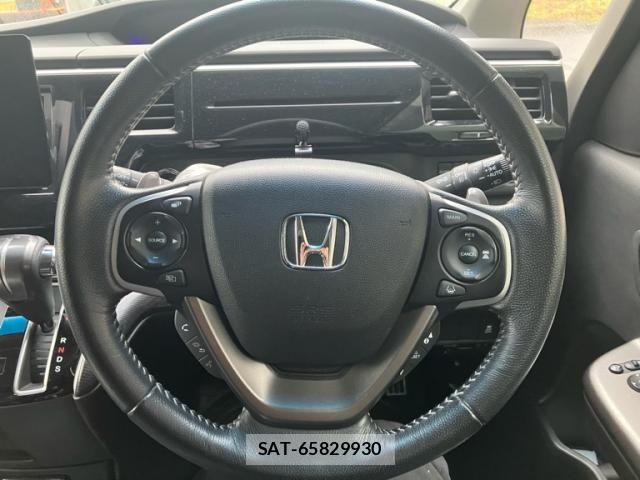 Honda STEP WGN 2021-10 7394287-16
