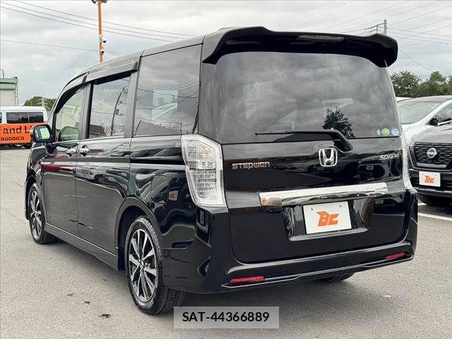 Honda STEP WGN 2014-03 7394305-12
