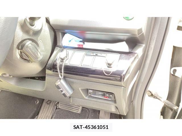 Honda STEP WGN 2010-04 7394306-12