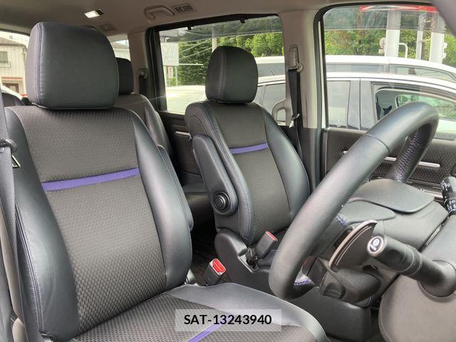 Honda STEP WGN 2019-05 7394290-4
