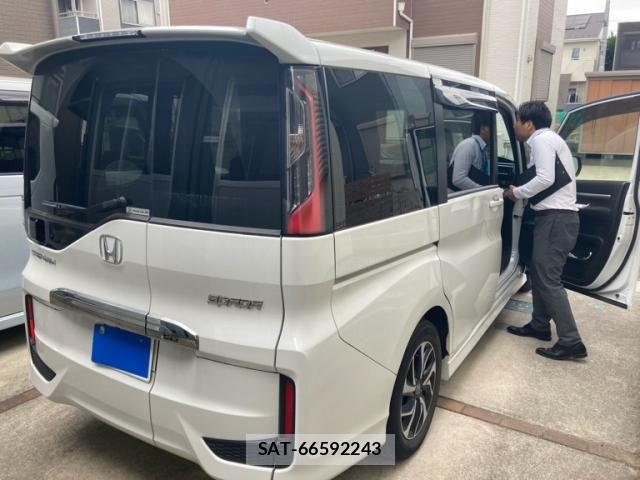 Honda STEP WGN 2022-01 7394291-3