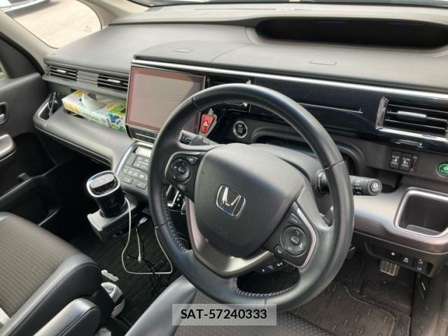 Honda STEP WGN 2021-03 7458097-11