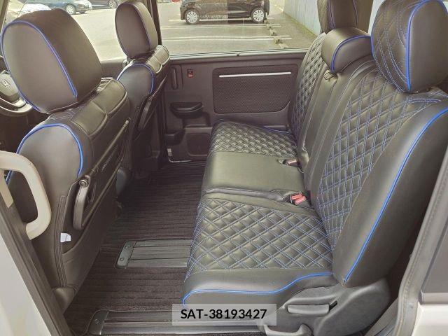 Honda STEP WGN 2018-03 7458099-12