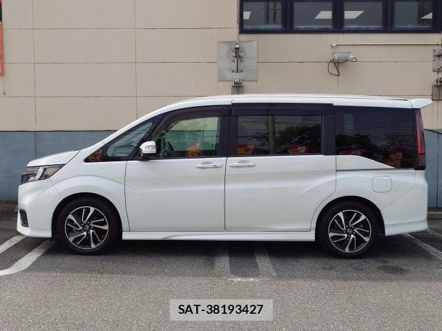 Honda STEP WGN 2018-03 7458099-15