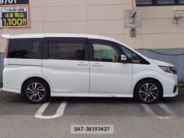 Honda STEP WGN 2018-03 7458099-16