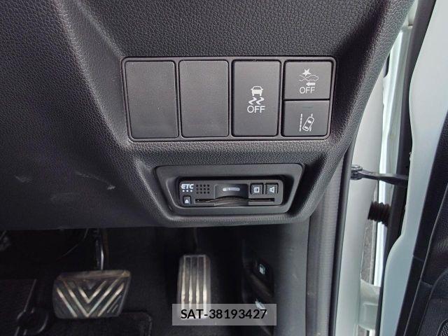 Honda STEP WGN 2018-03 7458099-22