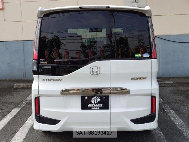 Honda STEP WGN 2018-03 7458099-4