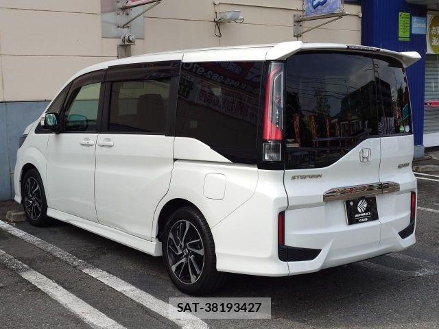 Honda STEP WGN 2018-03 7458099-5