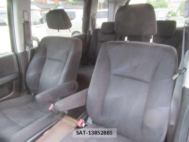 Honda STEP WGN 2011-06 7458117-14