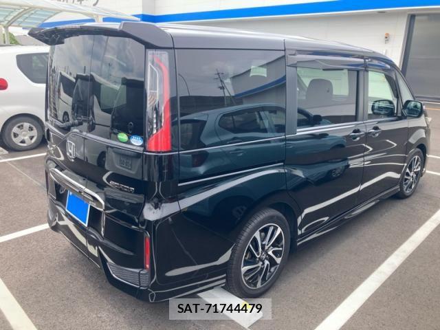 Honda STEP WGN 2018-10 7458098-1
