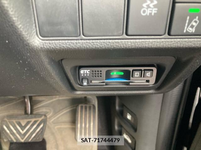 Honda STEP WGN 2018-10 7458098-21