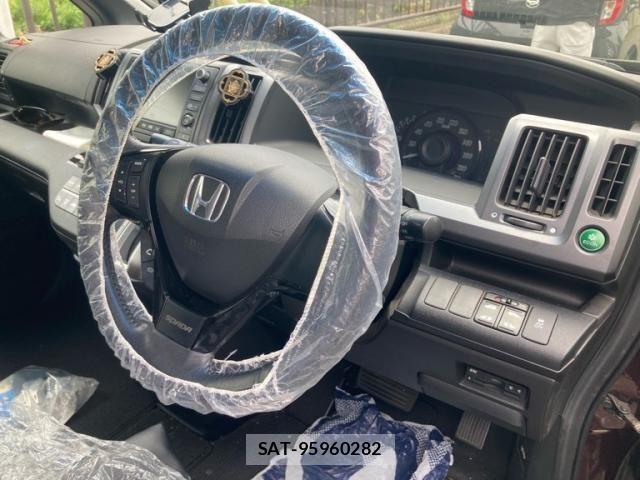 Honda STEP WGN 2009-12 7458116-12