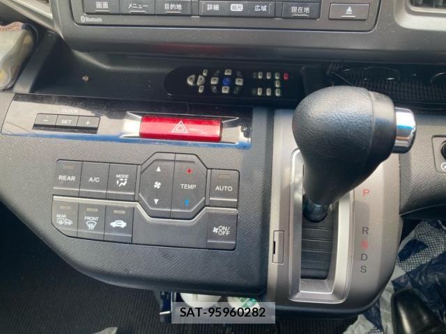 Honda STEP WGN 2009-12 7458116-17