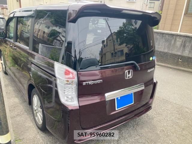 Honda STEP WGN 2009-12 7458116-5