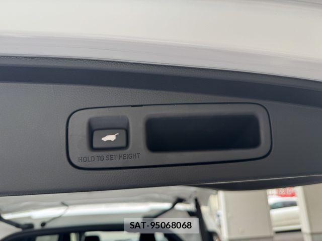 Honda STEP WGN 2024-02 7458096-11