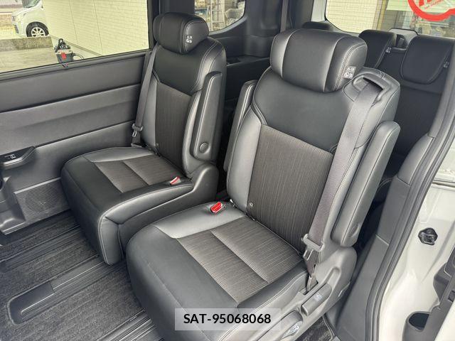 Honda STEP WGN 2024-02 7458096-15