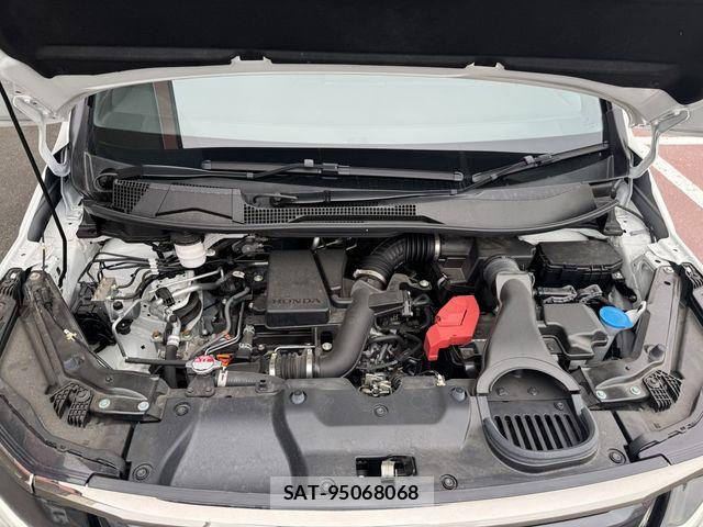 Honda STEP WGN 2024-02 7458096-29